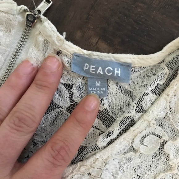 PEACH | White Lace Embroidered Dress | Size M - Picture 6 of 6